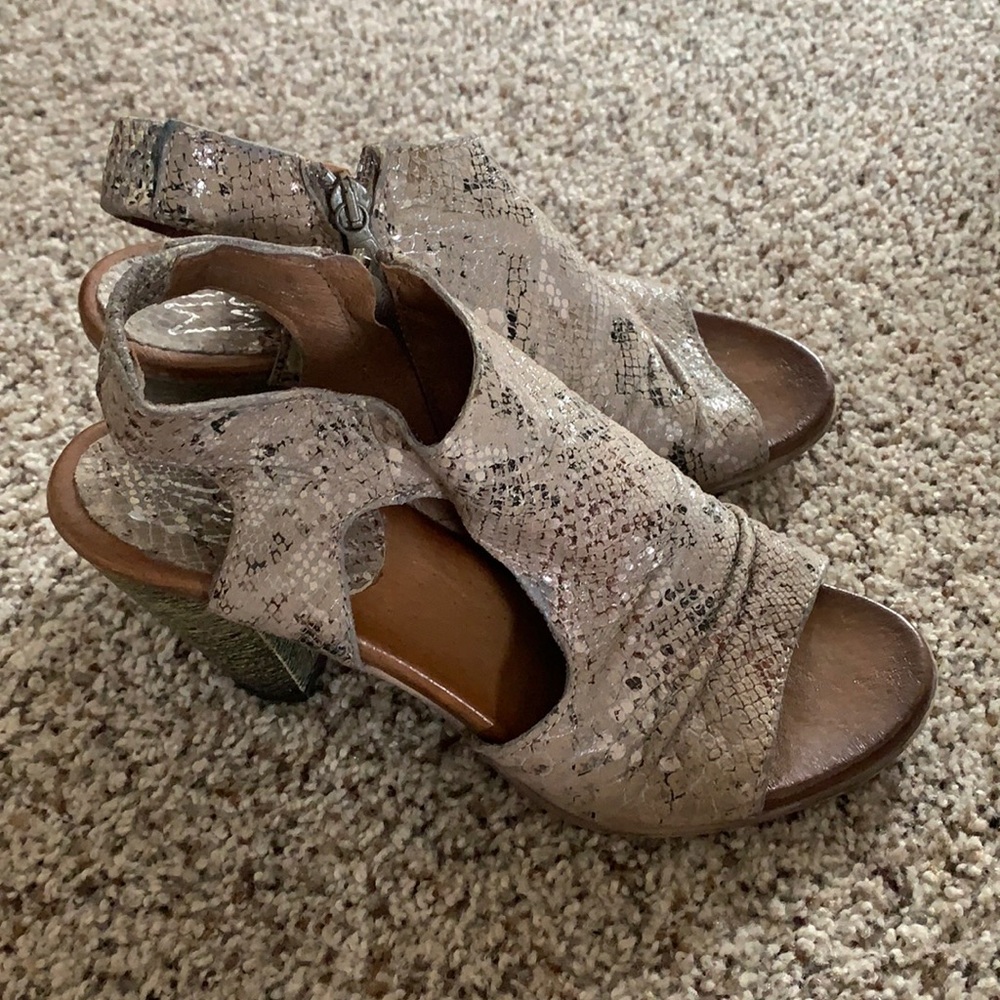 Miz Mooze Heel